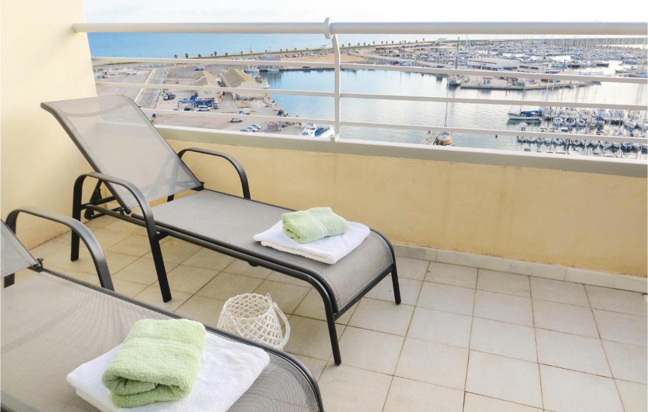 2 Bedroom Stunning Apartment In Торевиеха Екстериор снимка